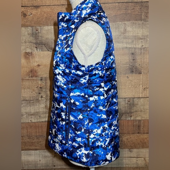 🌻 IBKUL Women's Athleisure Polartec Power Fill Blue Camo Print Quilted Vest sz S - Picture 5 of 15